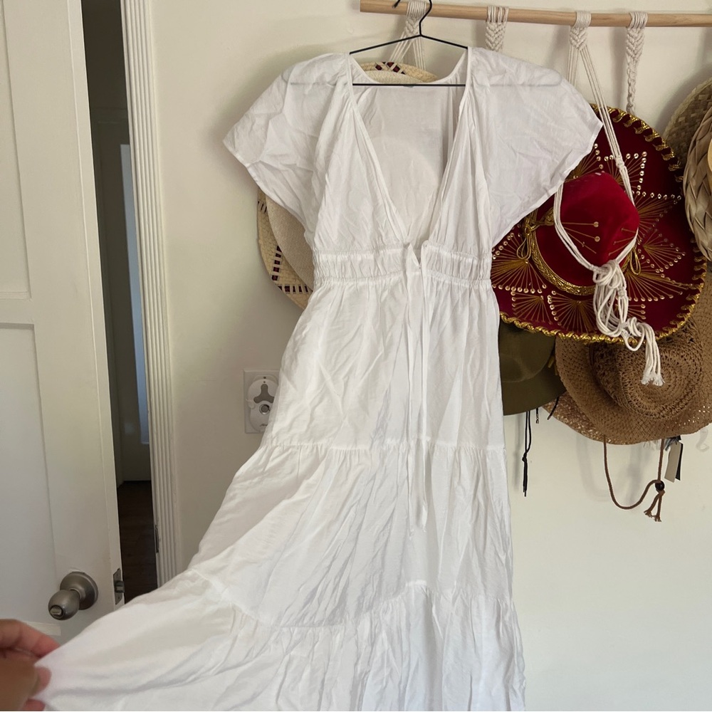 White boho flowy maxi dress